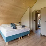 Plazowa 8 Z Baliami Z Hydromasazem بيت للعطل Białogóra
