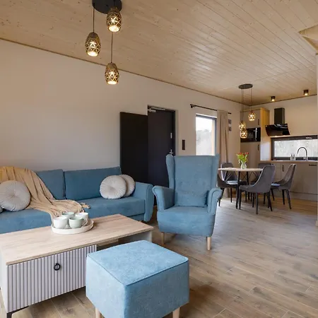 Holiday home Plazowa 8 Z Baliami Z Hydromasazem