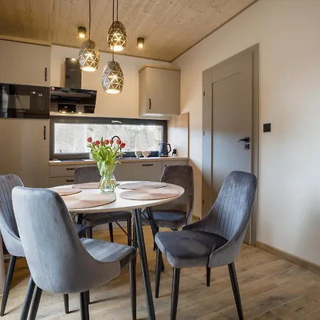 Plazowa 8 Z Baliami Z Hydromasazem Tatil Evi Białogóra
