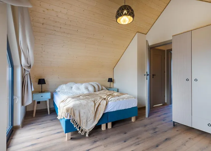 Plazowa 8 Z Baliami Z Hydromasazem Białogóra